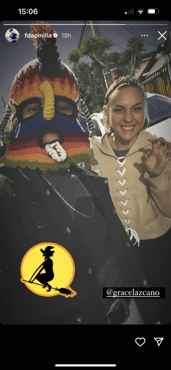 Fernanda Pinilla disfrutó con una máscara junto a Grace Lazcano.