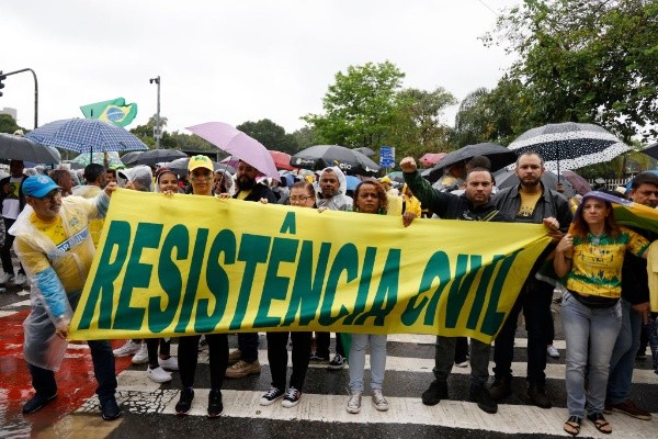 Manifestantes ultraderechistas piden golpe de Estado en Brasil (Foto: Agencia Uno)