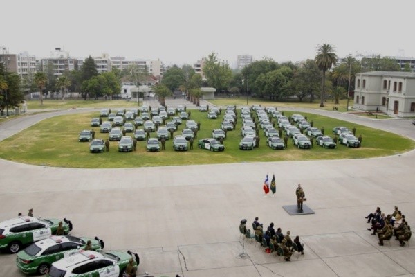 Ceremonia de entrega de más de 200 vehículos policiales a Carabineros