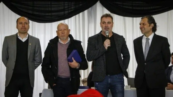 Orellana junto a Valladares, Barticciotto y Mosa en el 2019 (Foto: CSD Colo Colo)