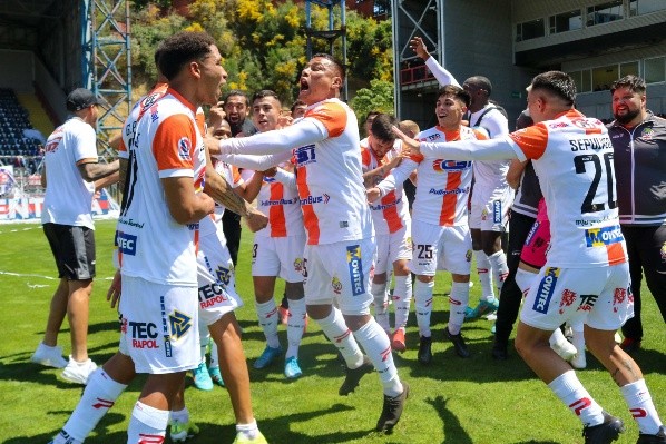 Cobresal clasificó a Copa Sudamericana tras vencer a la U en la última fecha (Agencia Uno)