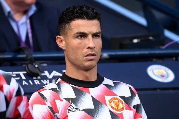 Cristiano Ronaldo en el banco del Manchester United en el derbi vs. Manchester City. (Getty Images).