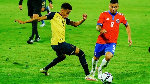 Byron Castillo ahora se queda fuera de las eliminatorias tras el fallo del TAS. Foto: Guille Salazar, RedGol.