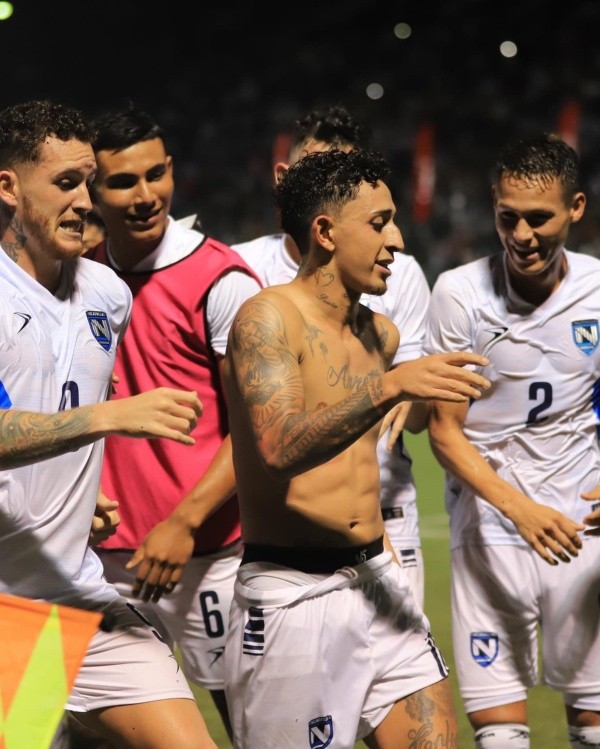 El festejo de Bonilla tras marcar el gol de penal (Foto: selección Nicaragua)
