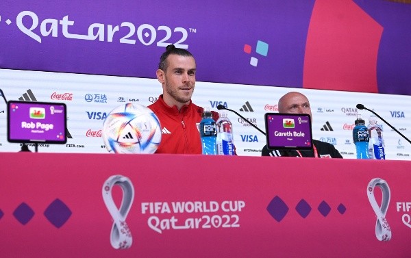 Gareth Bale durante la rueda de prensa con Gales (Getty)