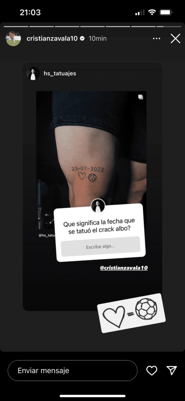 Cristián Zavala tatuó la fecha de su primer gol con Colo Colo.