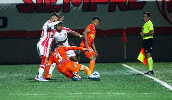 Final ida de la liguilla de ascanso: Copiapó o Cobreloa acompañará a Magallanes de regreso a la Primera División.