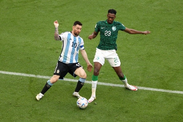 Arabia Saudita supo anular a Messi y compañía en su debut mundialista. | Foto: Getty Images.