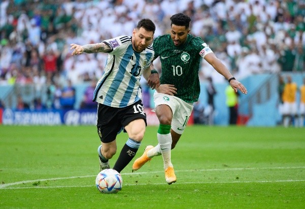 Lionel Messi entrena aparte en Argentina a dos días del duelo contra México.