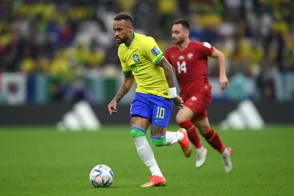 Neymar en el duelo ante Serbia en Qatar (Getty)