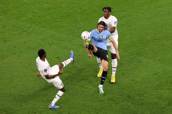 Uruguay sentencia polémica eliminación en fase de grupos de Qatar 2022.