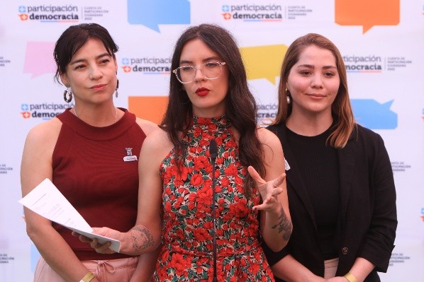 Ministra Vallejo por proceso constituyente: “espero que las negociaciones después de haber sido retomadas, avancen en un buen camino para lograr un acuerdo que es lo que todos esperamos, que sea lo antes posible”.