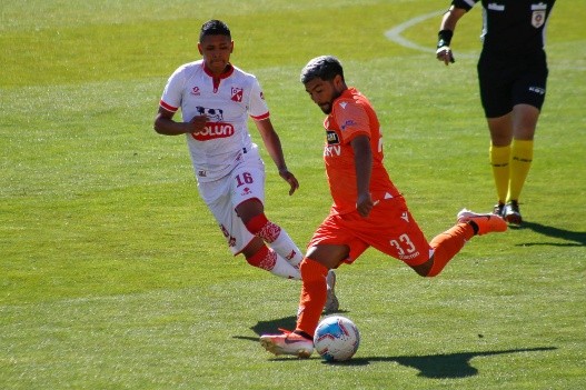 Nicolás Maturana aportó dos goles en el Campeonato Ascenso 2022. (Agencia Uno).