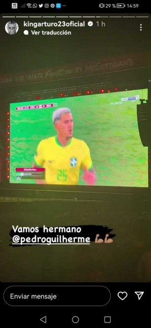 El apoyo de Arturo Vidal para Pedro, su compañero en el Flamengo de Brasil. (Captura Instagram).