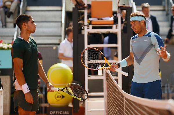Alcaraz y Nadal se enfrentaron en el Madrid Open 2022, y se enfrentarán el 5 de marzo en una exhibición. | Foto: Getty