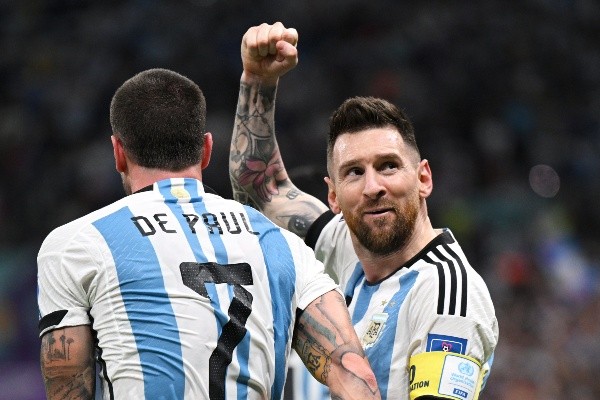 Rodrigo de Paul celebra el gol de Lionel Messi ante Países Bajos. (Getty Images 2022).