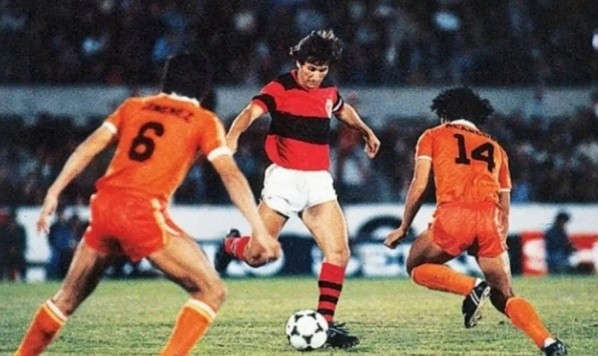 Cobreloa jugando la final de 1981 de Copa Libertadores ante Flamengo (Archivo)