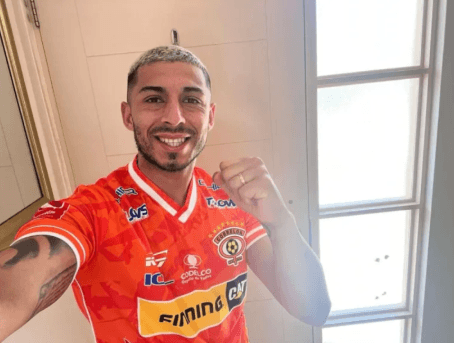 Luis García con la camiseta de Cobreloa. (Captura).