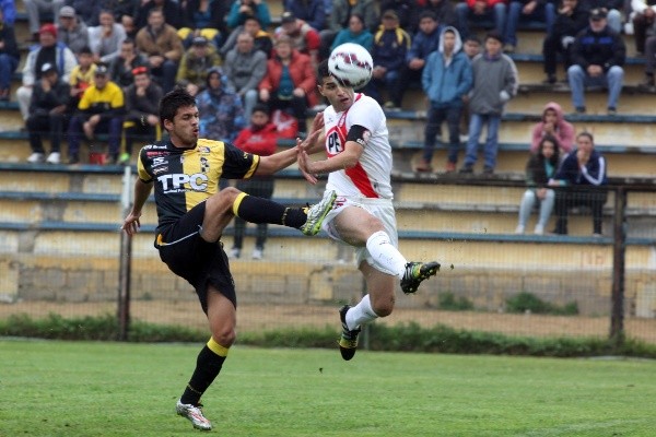 Luis Pavez en acción por Coquimbo Unido. (Agencia Uno).