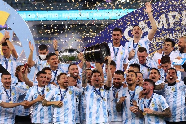 Messi ganó su primer título con Argentina en la Copa América 2021. | Foto: Getty Images.