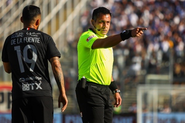 Bascuñán dejará el arbitraje para dedicarse a trabajar en el VAR del fútbol chileno (Agencia Uno)