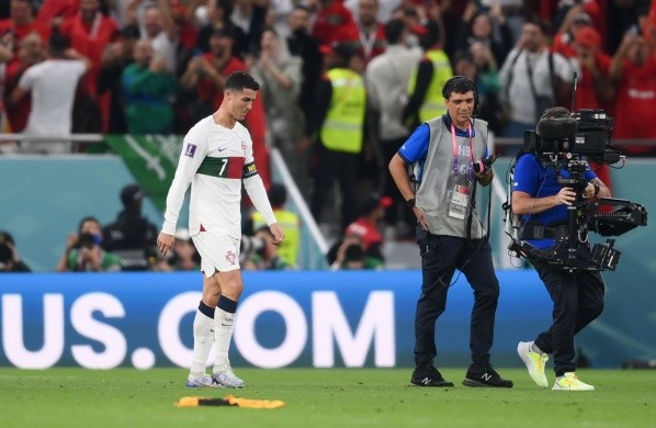 Cristiano Ronaldo abandonó entre lágrimas la cancha tras la eliminación de Portugal ante Marruecos. | Foto: Getty