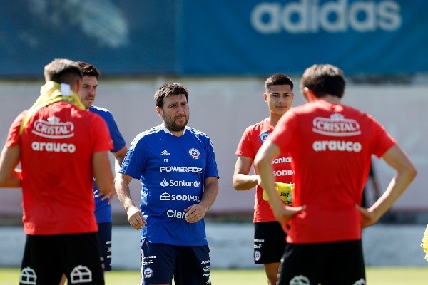 Pato Ormazábal dirige las prácticas de la Roja Sub 20. | Fotos: Comunicaciones ANFP