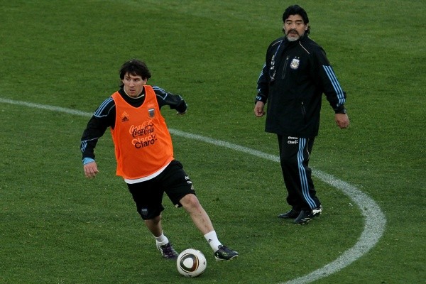 Ahora Messi y Maradona son ganadores de una Copa del Mundo. | Foto: Getty Images.