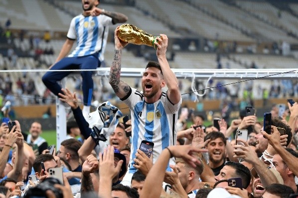 Messi ganó a los 35 años su primera Copa del Mundo con Argentina. | Foto: Getty Images.