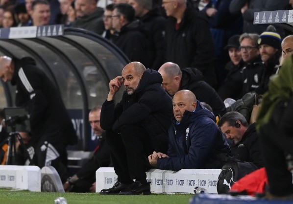 Pep Guardiola sufrió con el descuento del Leeds ante el City. Foto: Getty Images