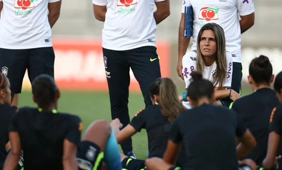 Lima fue la primera mujer en entrenar a la Selección de Brasil | Foto: CBF