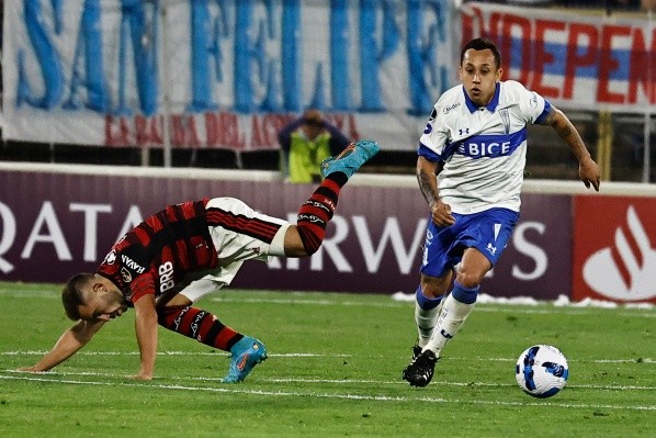 Fabián Orellana no respondió a las altas expectativas puestas en él en su paso por Universidad Católica. | Foto: Agencia UNO.
