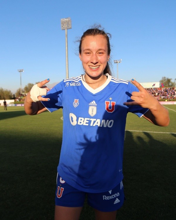 Sonya Keefe marcó 26 veces en el torneo 2022. (U de Chile)