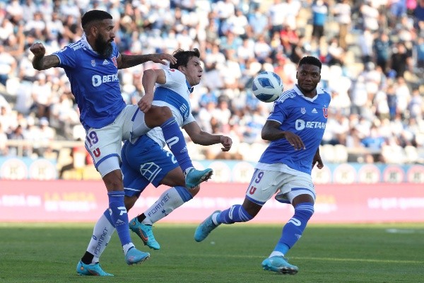 La U y Católica esperan jugar en Santa Laura el 2023 (Agencia Uno)