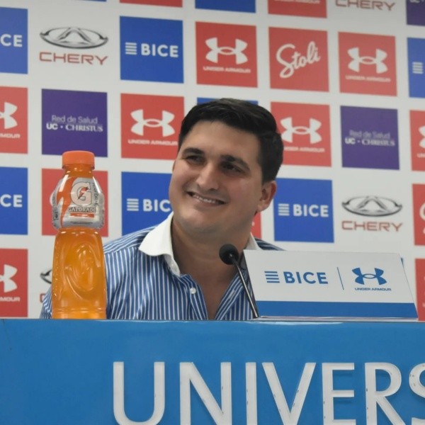 Ángel Hualde fue presentado este martes en conferencia de prensa. (Cruzados)