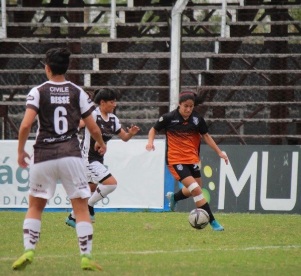 Francisca Olmos fue parte de El Porvenir durante buena parte de la temporada 2022. (El Porvenir)