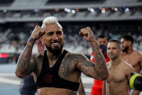 Vidal espera seguir celebrando con Flamengo (Getty)