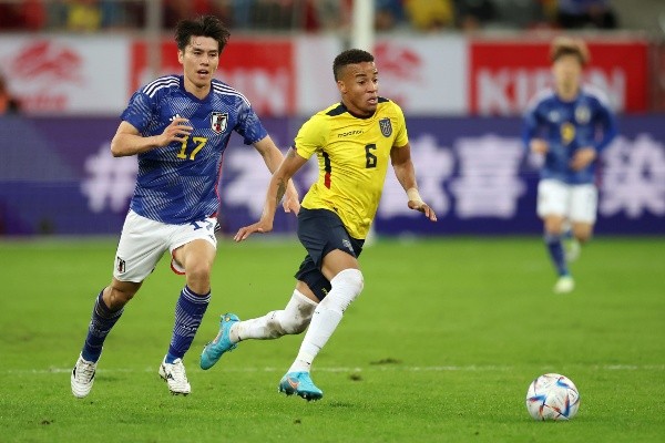 Byron Castillo en acción por Ecuador en un amistoso frente a Japón. (Getty Images).