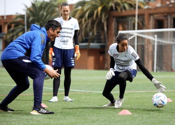 FBMD2300096901000056640000328600002e9e000043250100c589010061b50100e23b0200417b0200d8c40200