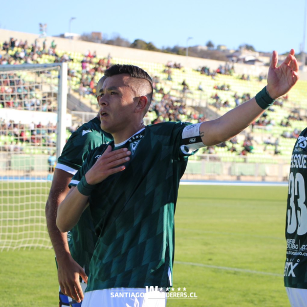 Carlos Muñoz festeja el 5-0 de Santiago Wanderers ante La Roja Sub 23. (Santiago Wanderers).