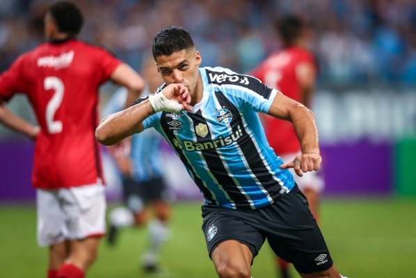 Luis Suárez llegó a cinco goles en tres partidos con Gremio. Foto: Comunicaciones Gremio