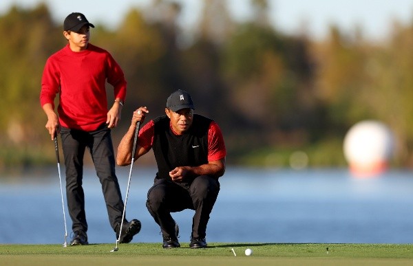 Tiger Woods y Charlie Woods dan de qué hablar en el mundo del golf. | Foto: Getty
