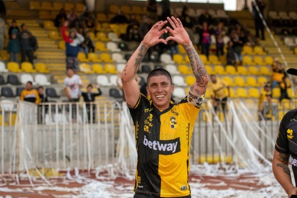 Rubén Farfán marcó el gol de la victoria de Coquimbo Unido ante Universidad Católica. (Agencia Uno).