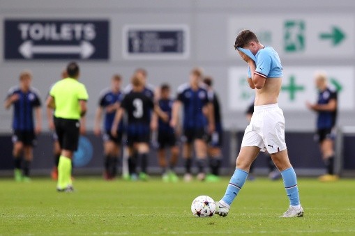 El Manchester City arriesga a perder una cantidad importantes de puntos en la Premier League. Foto: Getty Images.