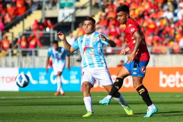 Gonzalo Espinoza en la final de la Copa Chile que Magallanes le ganó por penales a Unión Española. (Agencia Uno).