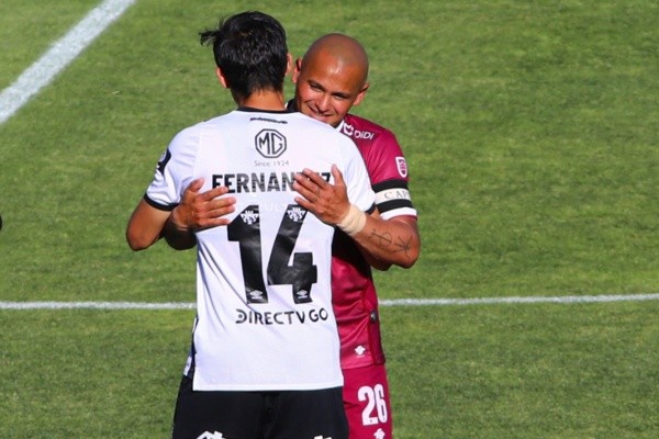 Mati Fernández y Humberto Suazo, una dupla que sacó un sinfín de risas en Colo Colo y la selección chilena. (Agencia Uno).