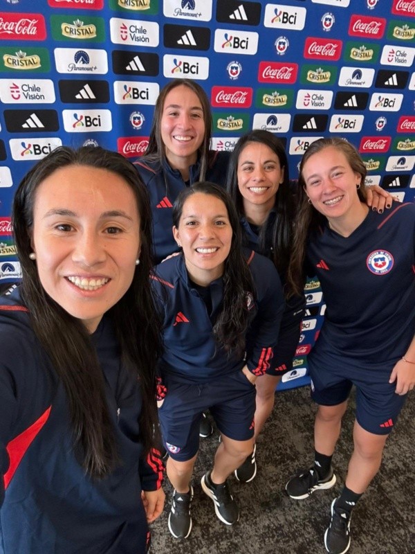 Las últimas cinco se sumaron al entrenamiento de jueves en Auckland. | La Roja