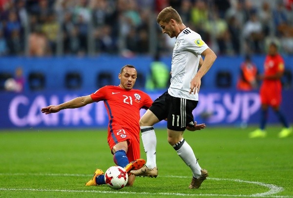 Marcelo Díaz dejó de estar en la selección chilena tras la Copa Confederaciones. Foto: Getty Images