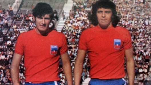 Junto a Alberto Quintano, Elías Figueroa conformó una de las mejores duplas en la historia de La Roja. Foto. Archivo