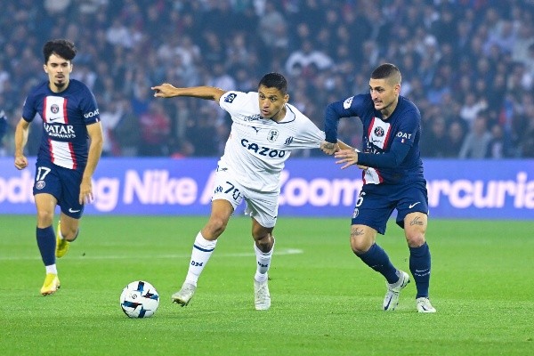 Alexis busca brillar ante el PSG